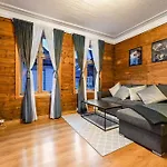 - 303 Apartmán